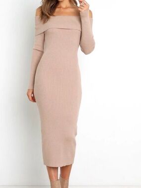 Petal & Pup Off-Shoulder Ribbed Midi Dress in Beige
